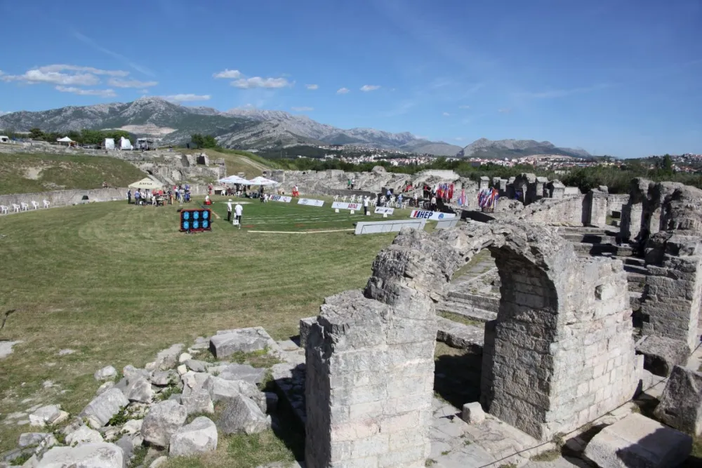 salona bacacki kup